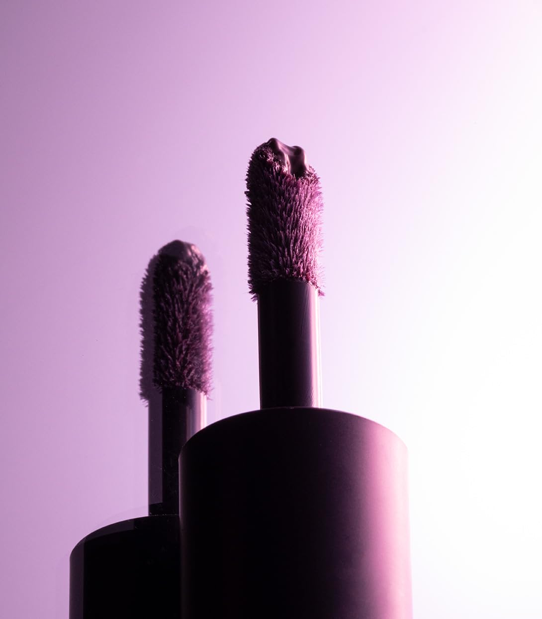 MAKE Beauty Serum Balm Intense, Hydrating Lip Gloss. Pigmented Vegan Moisturizing Lip Oil with Plumping Effect. Lip Emollient Treatment for Soft, Smooth, Shiny Lips - Shade, Berry Moon