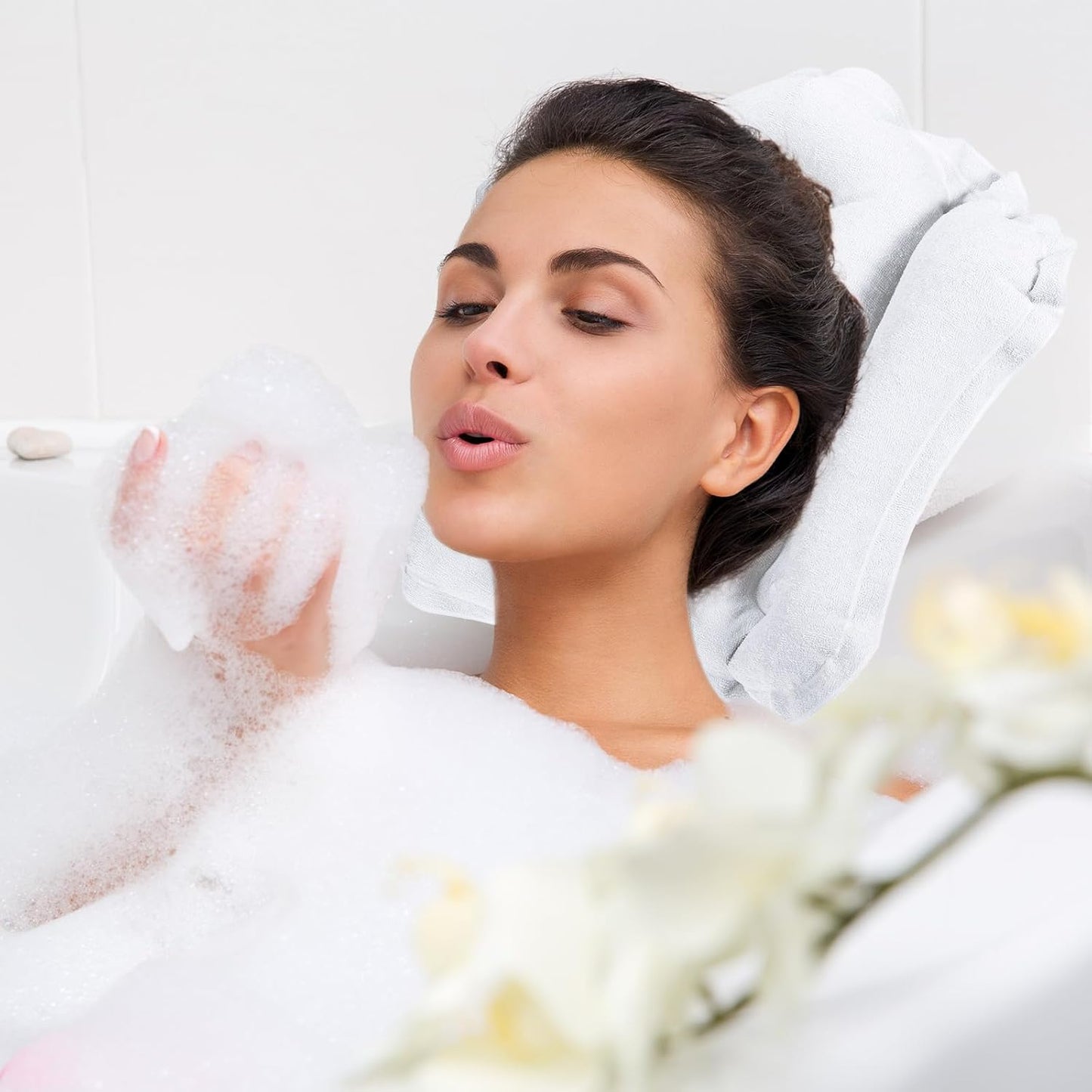 PATIKIL Inflatable Bath Pillow with Suction Cups, Terry Cloth Covered Shell Shape Bath Pillow Neck Support for Bathtub Hot Tub, White