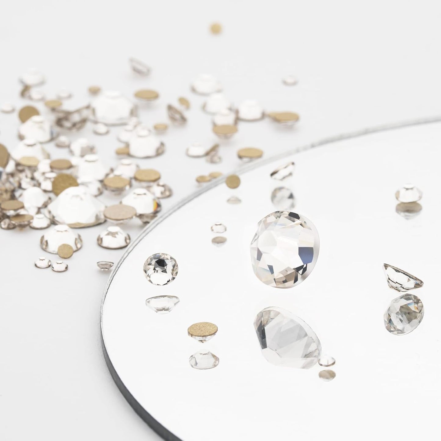 Novani Clear Rhinestones 1440pcs Flat Back Round Rhinestone Style 2088 Sparkly Crystal Gemstones for Nail Art and Crafting SS10,2.7-2.9mm
