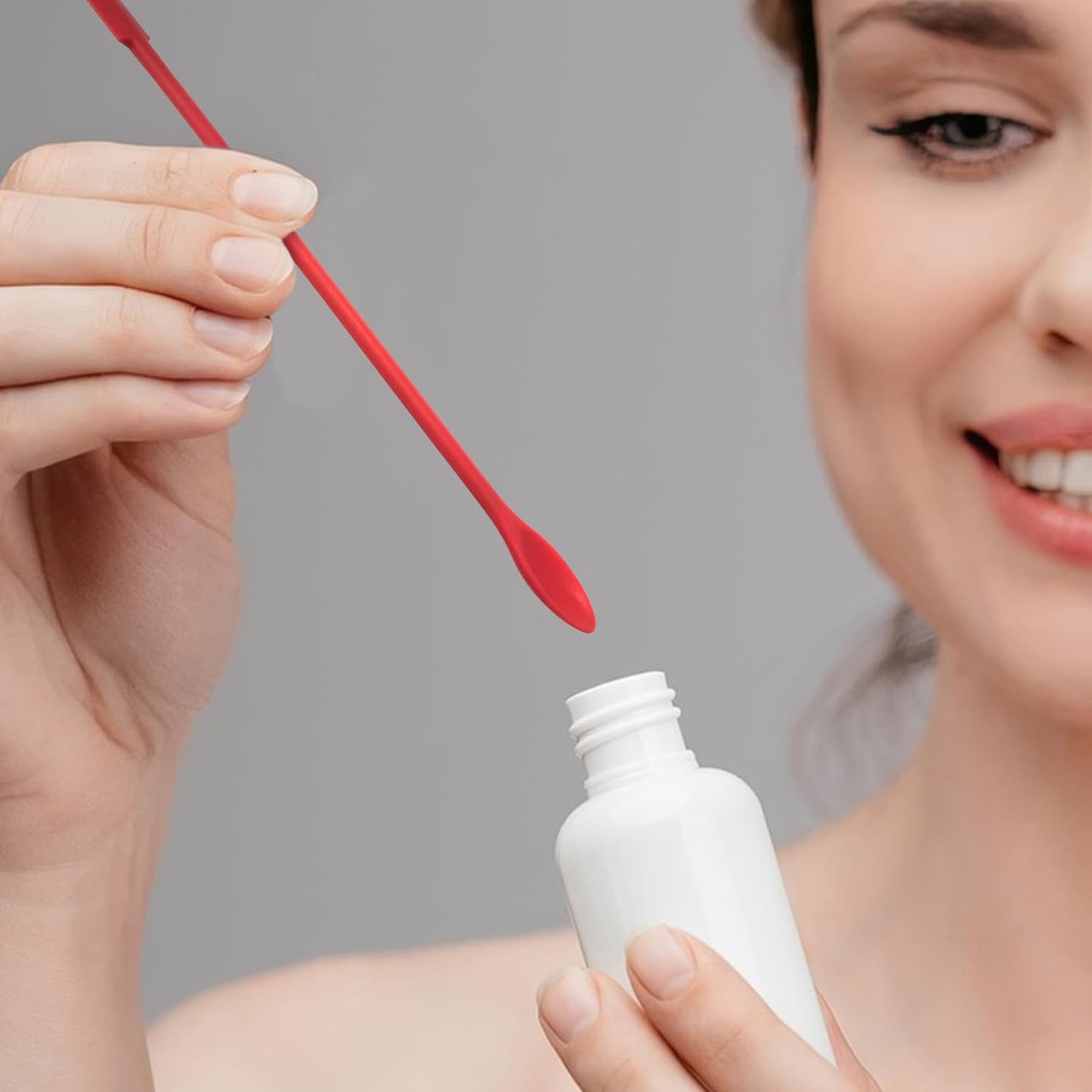 2 PCS Mini Makeup Spatulas, Flexible Silicone Beauty Spatula Reusable Thin Jar Scrapers for Cosmetic Bottles, Get Last of Makeup Out (Black and Red)