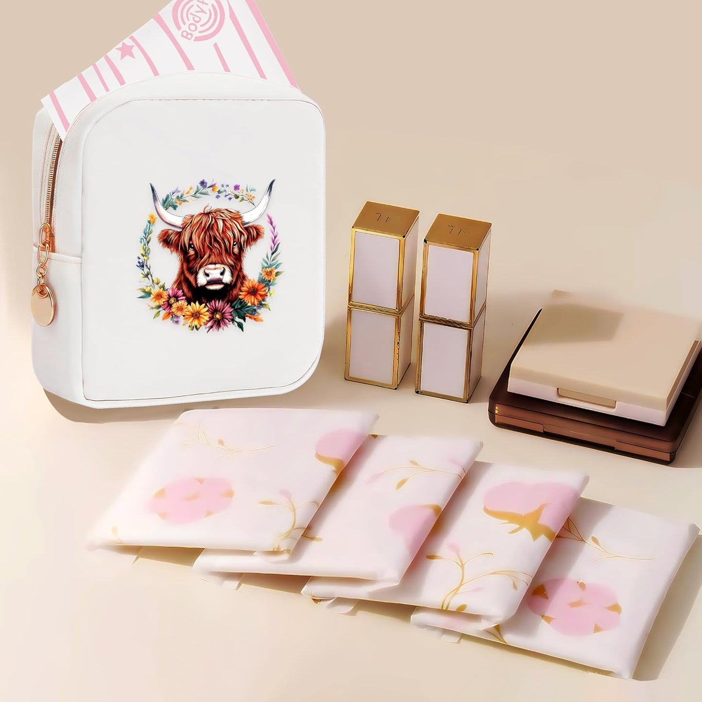 Highland Cow Mini Makeup Bag, Cow Gift For Women Girls, Cute Portable Zipper Pouch Cosmetic Bag For Teen Girls Kids, Small Storage Bag For Sanitary Pad, Period napkin bag!