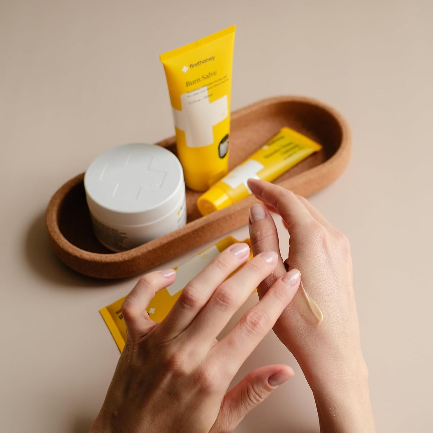 FIRST HONEY Advanced Foot Repair Cream for Dry, Cracked Skin, Ultra-Hydrating with New Zealand Manuka Honey, Fast Relief for Feet, Cracked Heel Treatment, Callus Remover