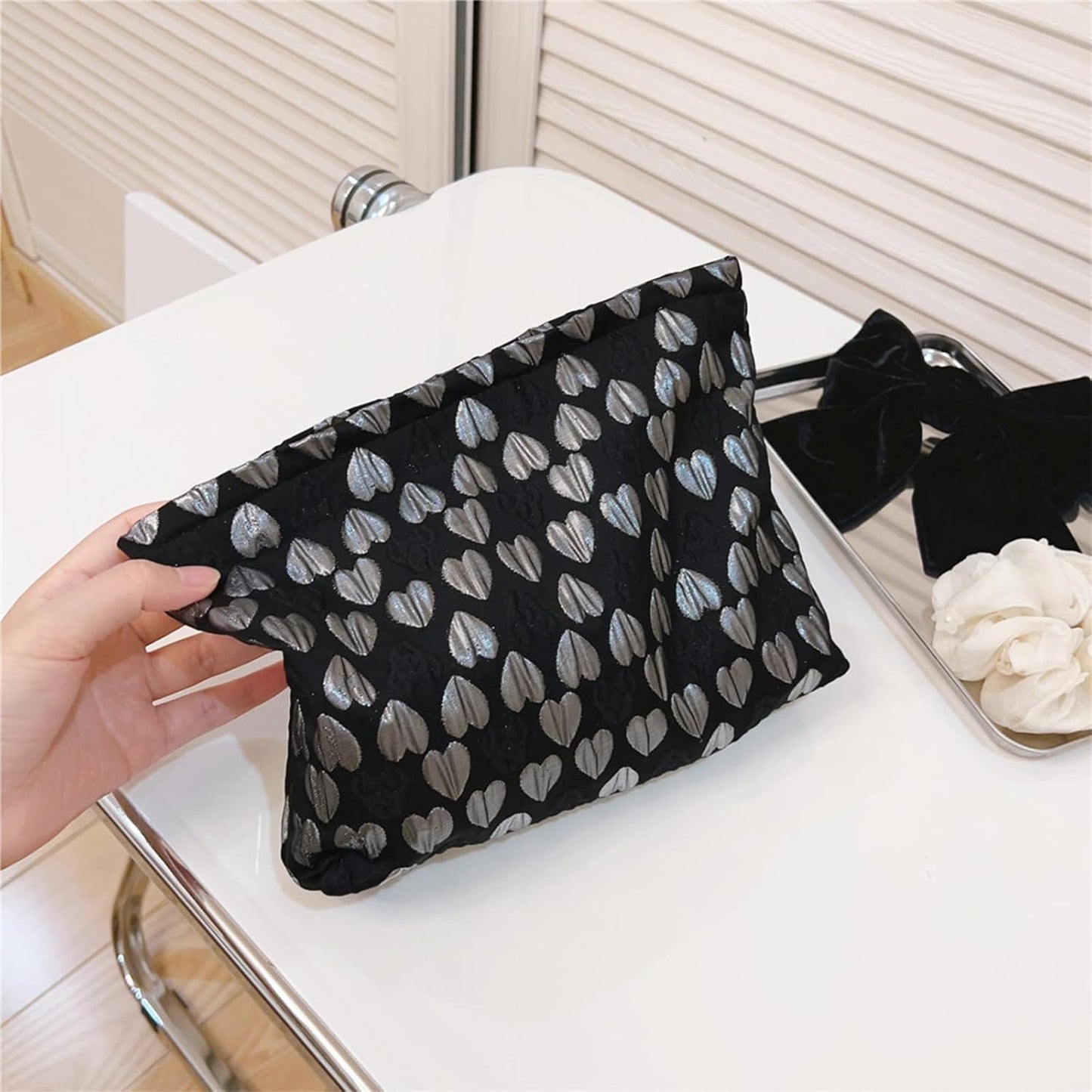 Wudygirl Cute Makeup Bag Cosmetic Bag Travel Cosmetic Pouch for Women Aesthetic Canvas Make up Organizer with Zipper Large Capacity Handbag Pencil Pouch (Black Heart)