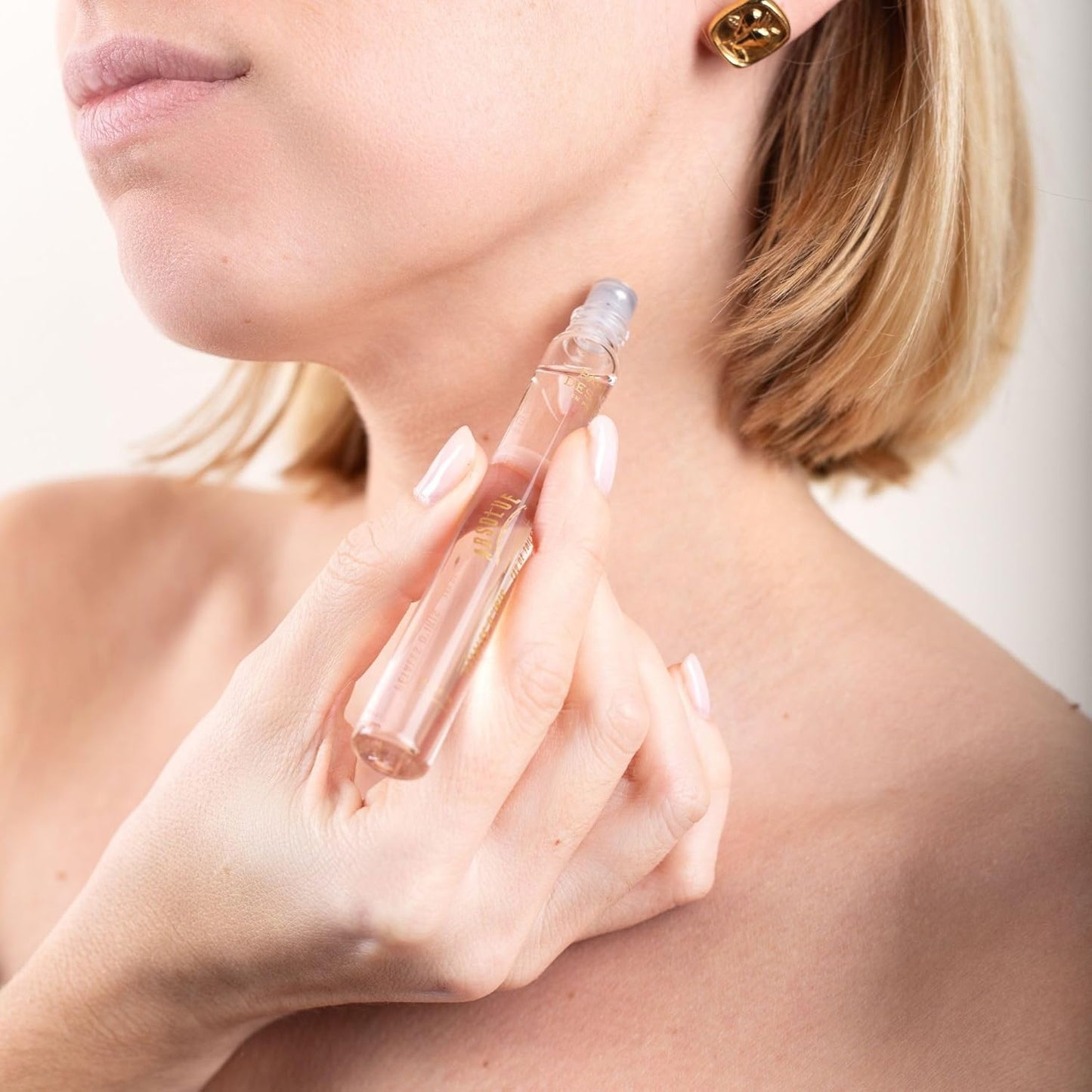 Panier des Sens – Geranium Rosat Roll-on Eau de Toilette 0.3 Floz – Floral & Herbal Fragrance - Mini Perfume for Women - Parfum Crafted in Grasse, France - Daily Use - Light Travel Perfume