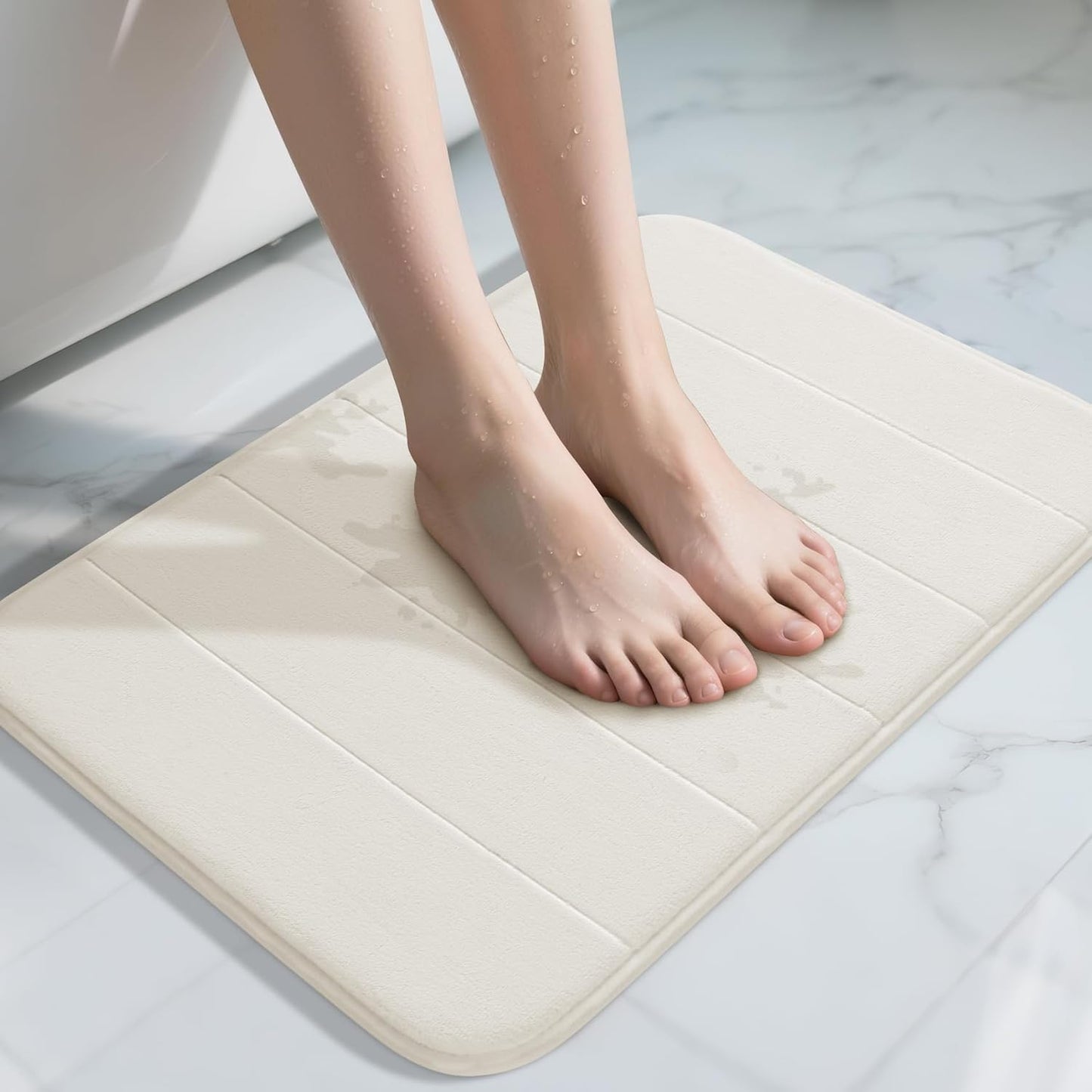 Yimobra Memory Foam Bath Mat, Super Soft Absorbent Bathroom Rug Non Slip 24x17 Inch, Quick Dry, Machine Washable Floor Carpet for Tub Shower, Home Decor Accessories, Cream