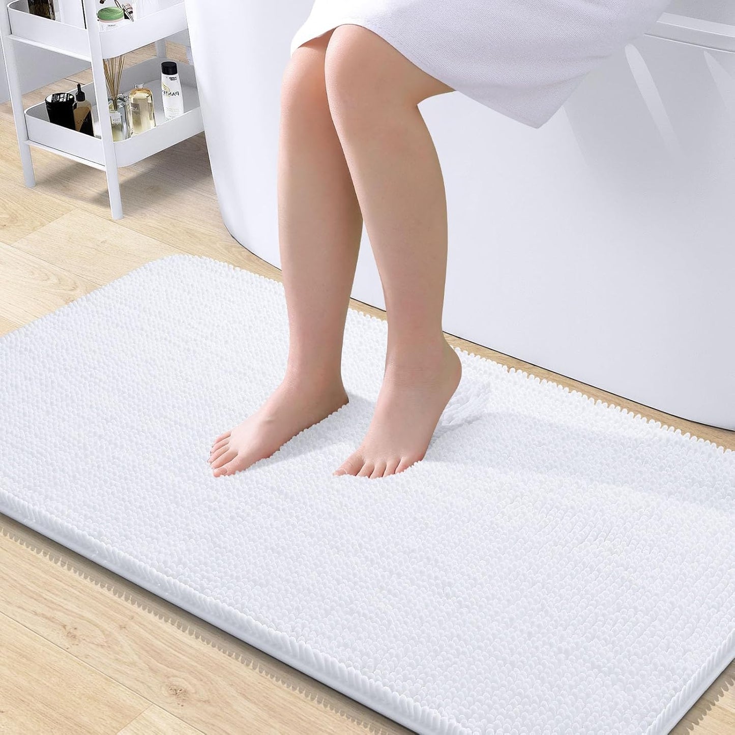OLANLY Bathroom Rugs 45x27, Extra Soft Absorbent Chenille Bath Rugs, Rubber Backing Quick Dry, Machine Washable Bath Mats for Bathroom Floor, Tub and Shower, Home Decor Accessories, White
