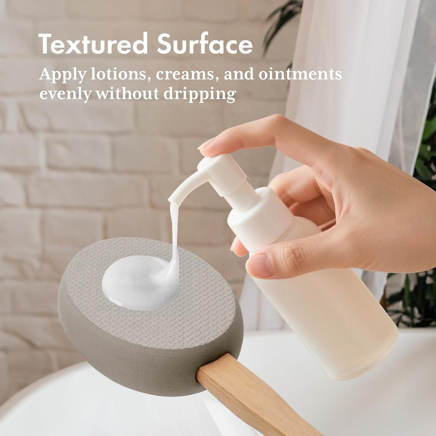 AmazerBath Lotion Applicator for Back, Feet, 4 Replaceable Pads with Long Handle, Back Sunscreen Applicator for Elderly, Women, Apply Cream Medicine Skin Cream Moisturizer Sunscreen Tanner, Gray