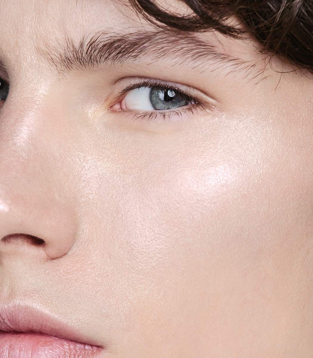 MÁDARA Organic Skincare | Luminous Perfecting Concealer 25 LATTE – 4ml, Dewy finish, With hyaluronic acid, Natural concealer for dark circles and blemishes, Vegan, COSMOS natural certified