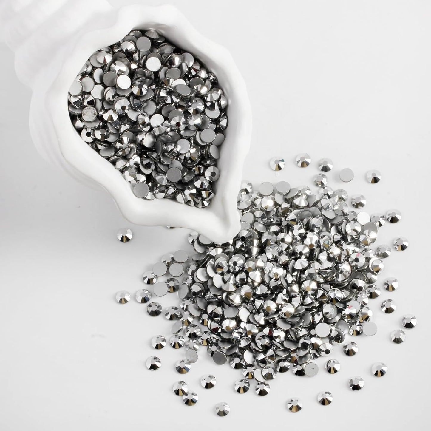 400 PCS SS30 Flatback Rhinestones,12-Facet Diamond-Cut Glass Gems for Nail Art,Clothing,DIY Crafts,Glue-On Decoration Stones with Silver Backing,Silver Hematite