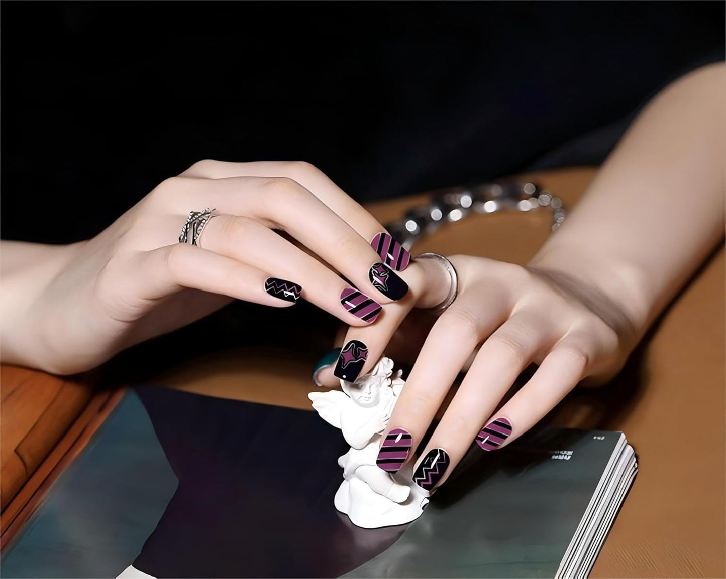 Gloss Nail Strips|Uv Free|22 Pcs,Gel Nail Stickers|Long Lasting Two Weeks and Easy to Apply&Remove|Black Purple Pop