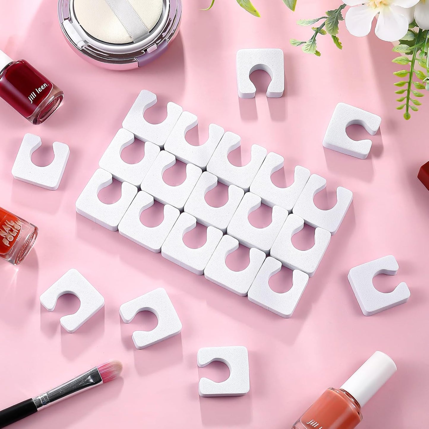 Mumufy 1000 Pcs Individual Pedicure Toe Separators Soft Foam Toe Spacers Comfortable Finger Toe Dividers Pedicure for Women Men Girls Manicure Feet Nail Polish Art Painting Spa (White)