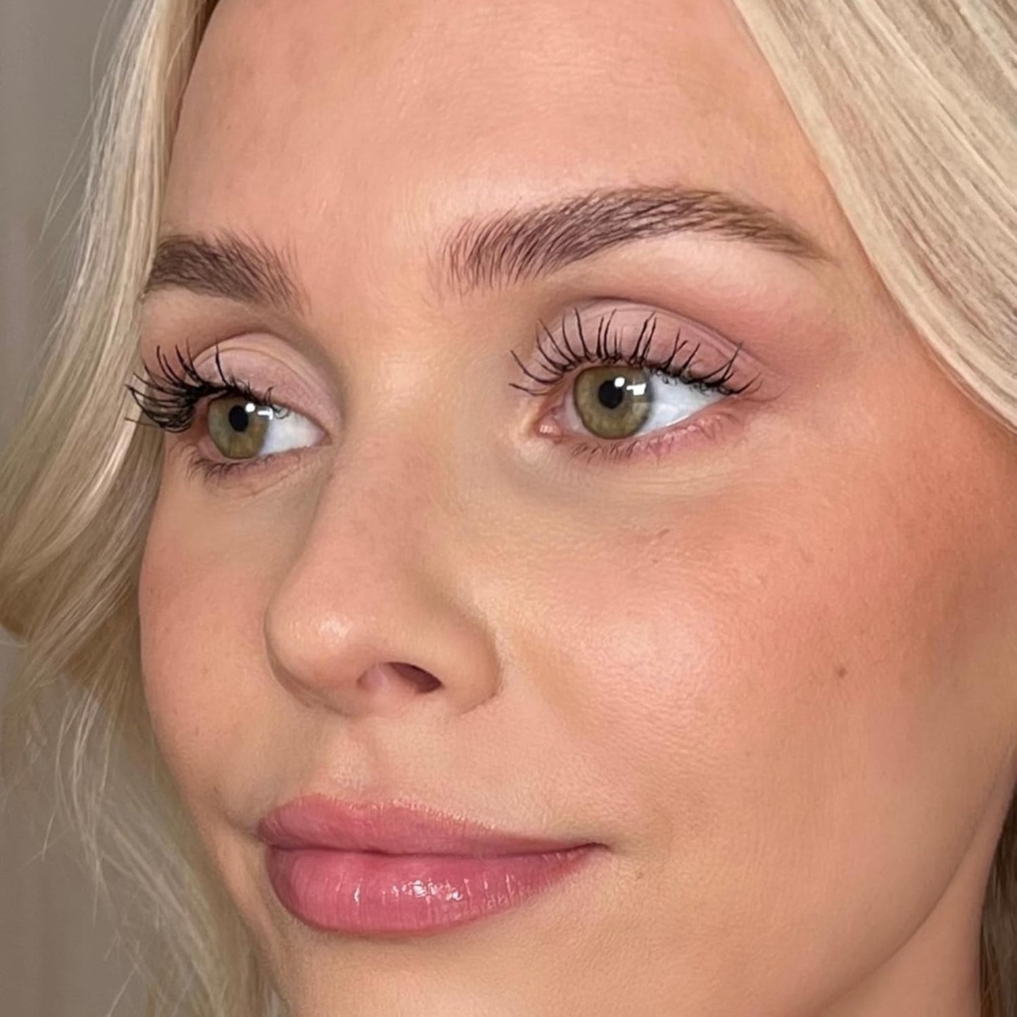 Eyeshadow for Sensitive Eyes, Eyeshadow with Long Durability, Allergy Certified, Fragrance-Free and Vegan Eye Make-Up, Hypoallergenic Make-Up (414 Light Rose)