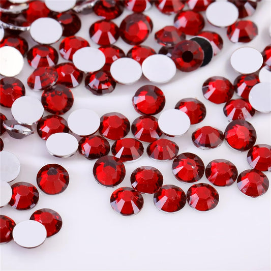 500 Pieces SS30 6mm Flatback Rhinestones Clear Glass Round Gems Crystals for Nail Art DIY Crafts Clothes Shoes Bags （Dark Red）