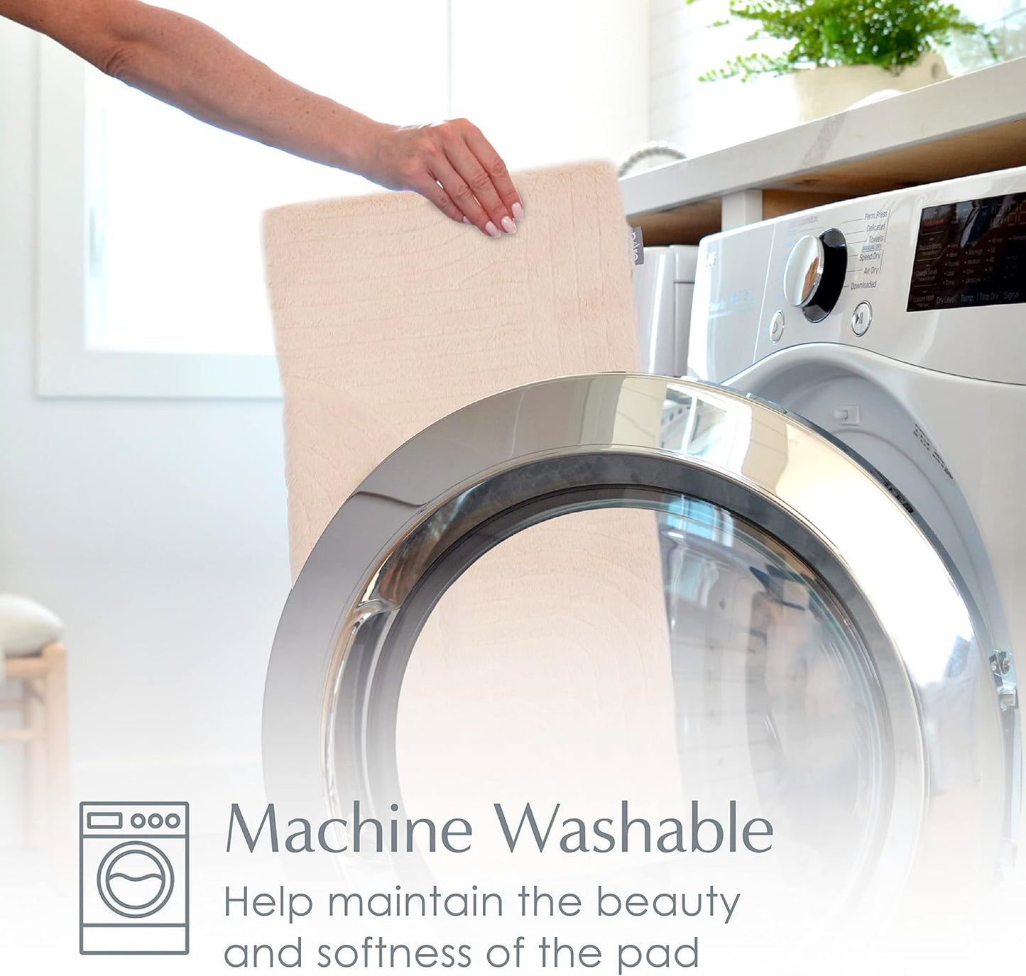 Pure Enrichment PureRadiance Luxury Heating Pad for Cramps, Back, Neck, & Shoulder Pain Relief, Patented Design, Soft Faux Fur & Micromink, 6 Heat Settings, Machine Washable, 12”x24” (Golden Sands)