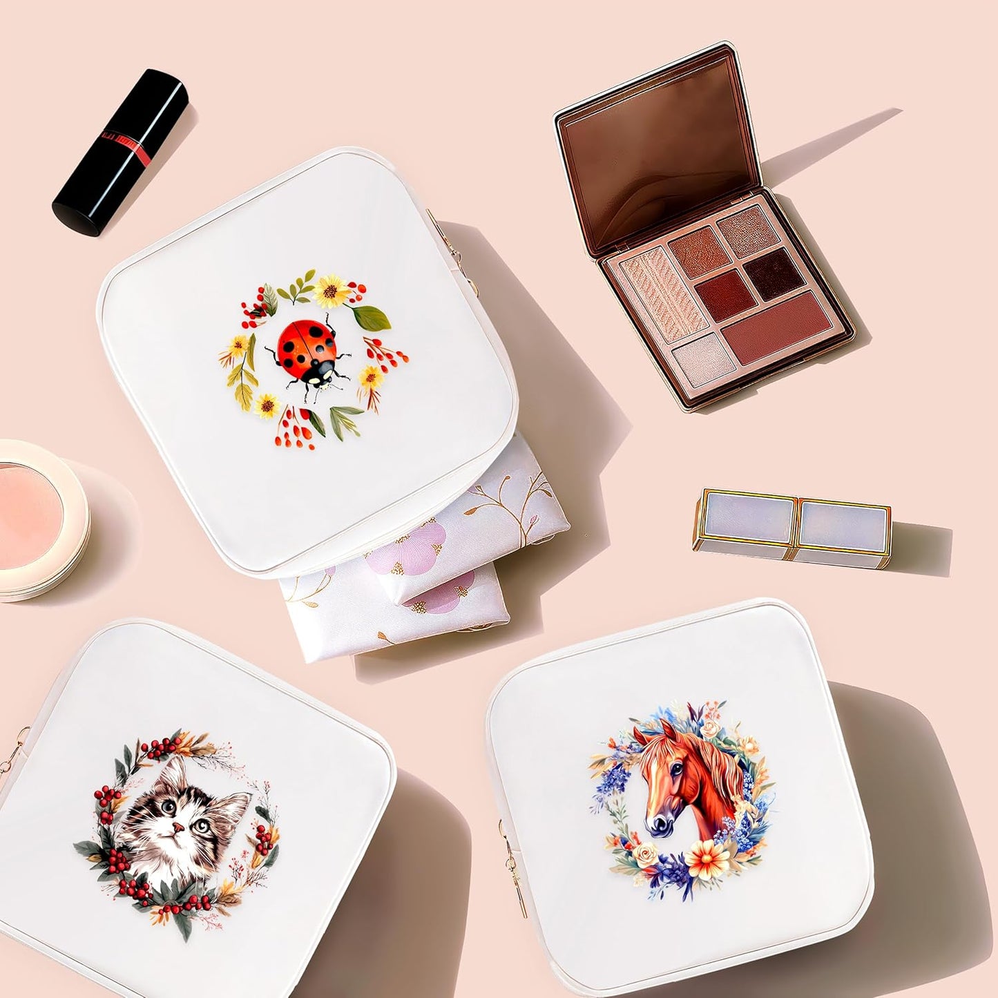 Ladybugs Mini Makeup Bag, Ladybugs Gift For Women Girls, Cute Portable Zipper Pouch Cosmetic Bag For Teen Girls Kids, Small Storage Bag For Sanitary Pad, Period napkin bag!