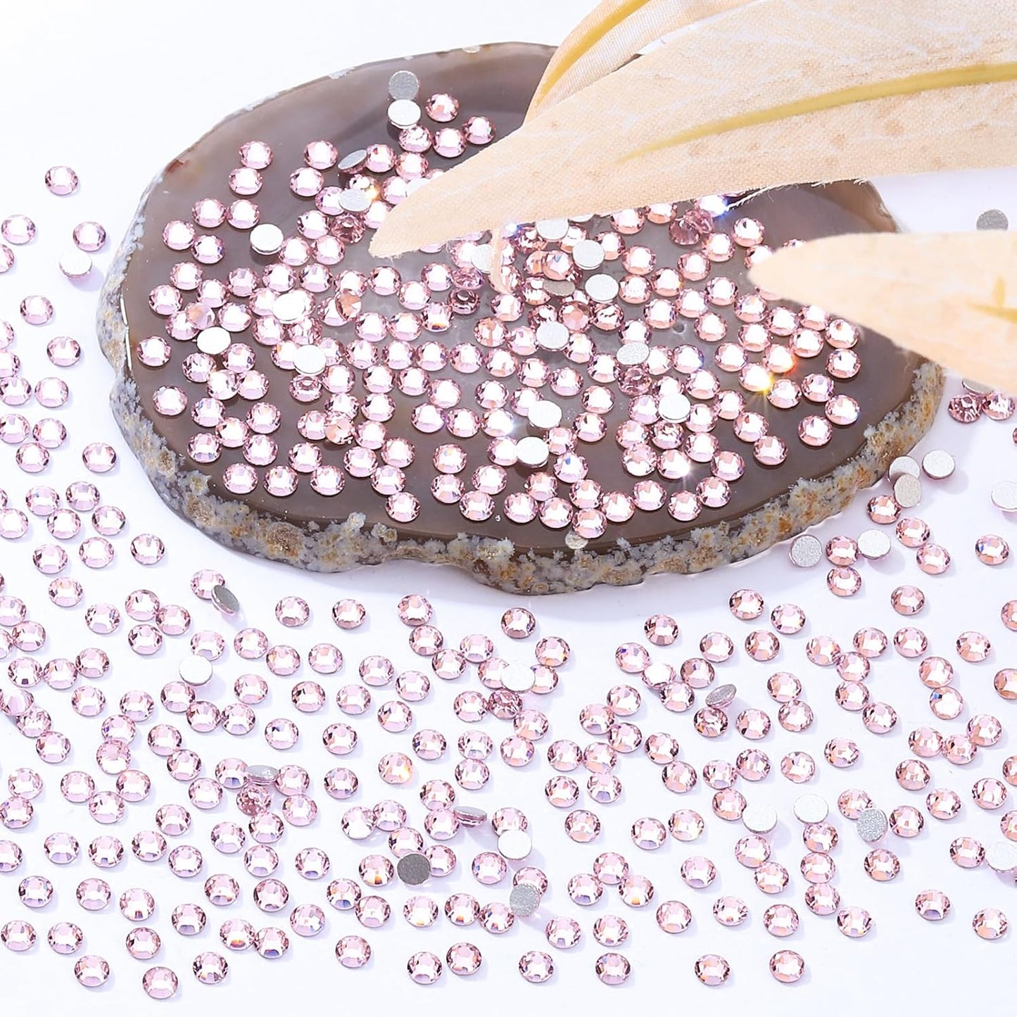 Pink Flatback Rhinestones, Glass Rhinestones for Nail Art and Craft, Glue Fix, Loose Crystal Gemstones(Pink, SS4, 2880pcs, 1.5-1.7mm)