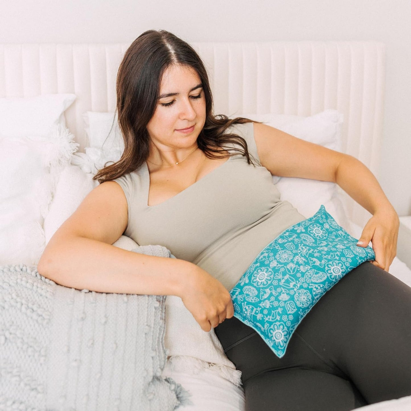 Microwave Heating Pad Filled With Flax Seed and Choice of Dried Herbs, Herbal Cold Pack, Good Size for Back Pain and Cramps, Hot and Cold Therapy, 6" x 12" (Red Fox, Peppermint)