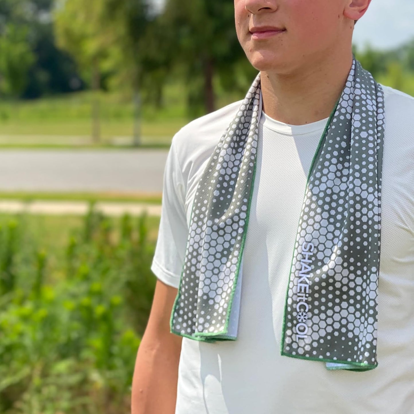 SHAKEitCOOL Extended Size Cooling Towel – Be Cool in Style - Heat Relief, Soft, Lightweight, Sun Protection, Easy Clean - Perfect for Biking, Hiking, Running, Yoga, Golf, Gardening - Green Camo M