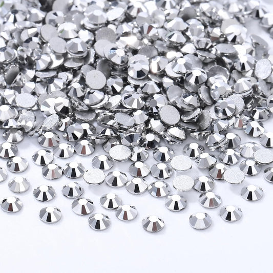 Silver Flatback Rhinestones, Glass Rhinestones for Nail Art and Craft, Glue Fix, Loose Crystal Gemstones(Silver, SS8, 2880pcs, 2.3-2.5mm)
