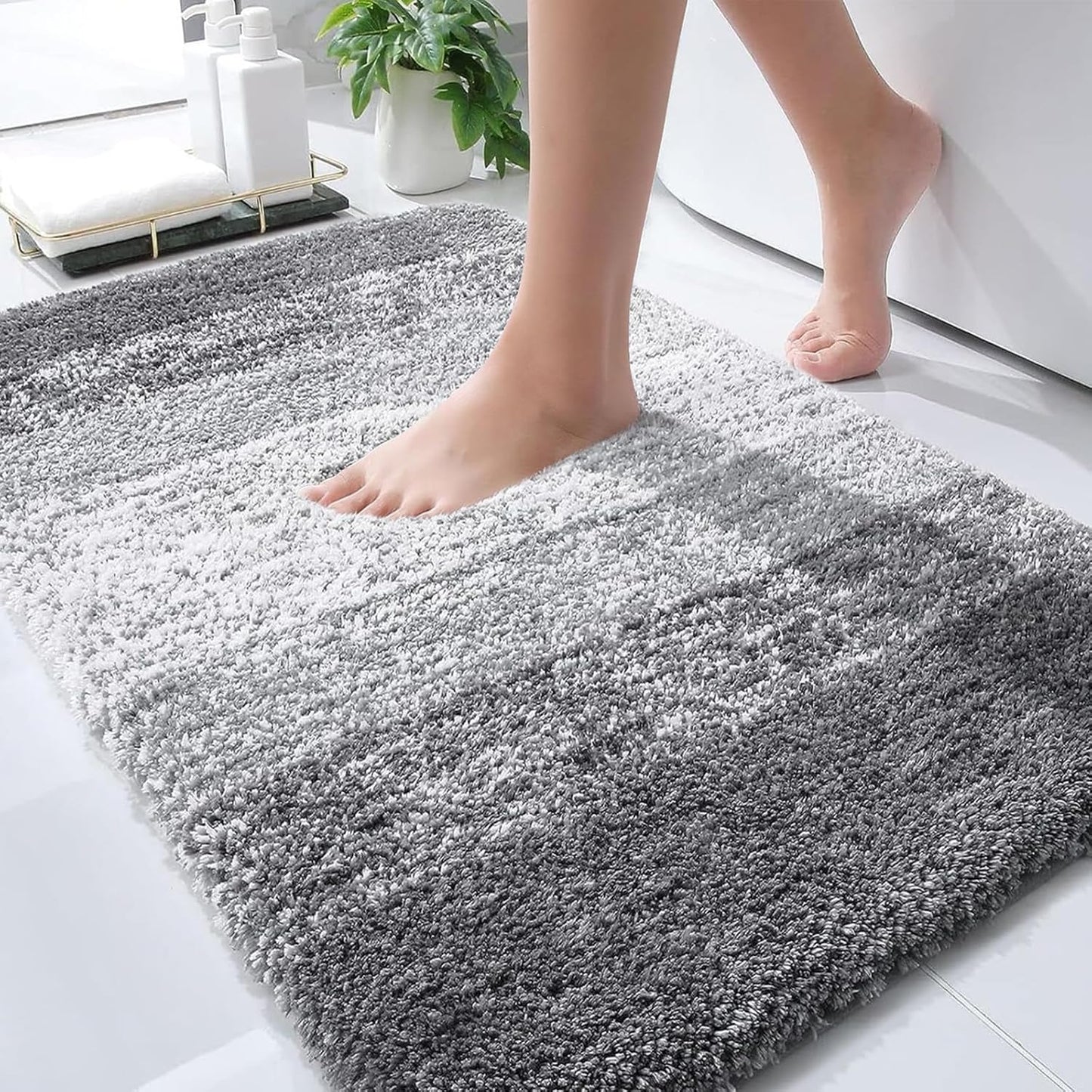 OLANLY Bathroom Rugs Mat 34x21, Extra Soft Absorbent Microfiber Bath Rugs, Rubber Backing, Quick Dry, Machine Washable Bath Mats for Bathroom Floor, Tub and Shower, Home Decor Accessories, Grey